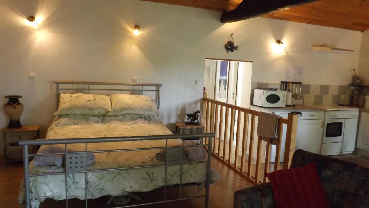 Breesfalt Gite Accomodation Βίλα Maisonnais-Sur-Tardoire Εξωτερικό φωτογραφία